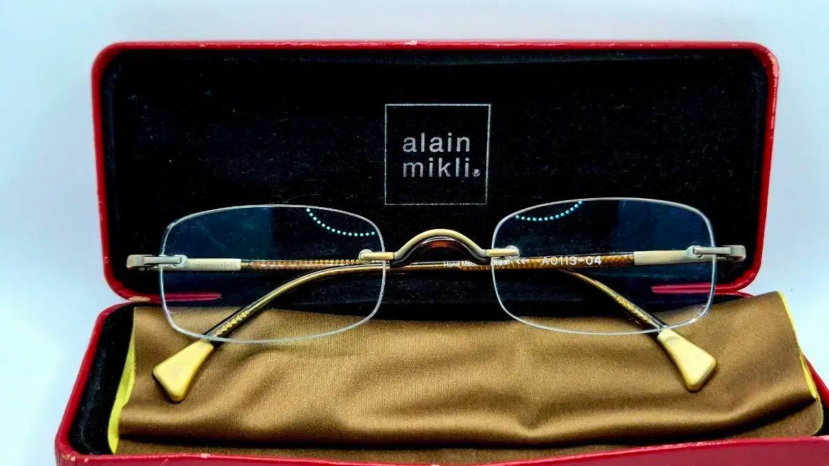 アランミクリ フチなし メガネ Alain mikli