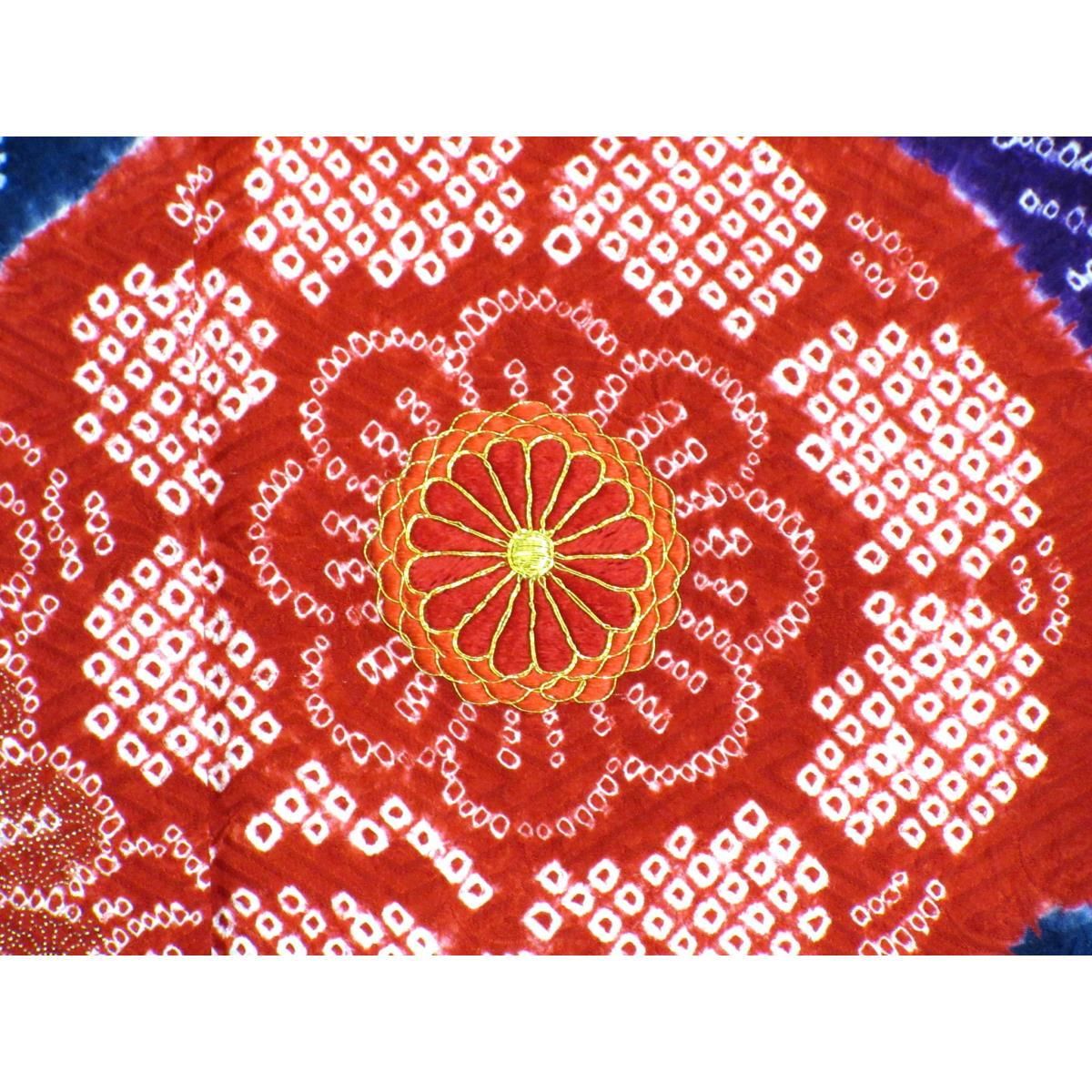 絞り加工刺繍入