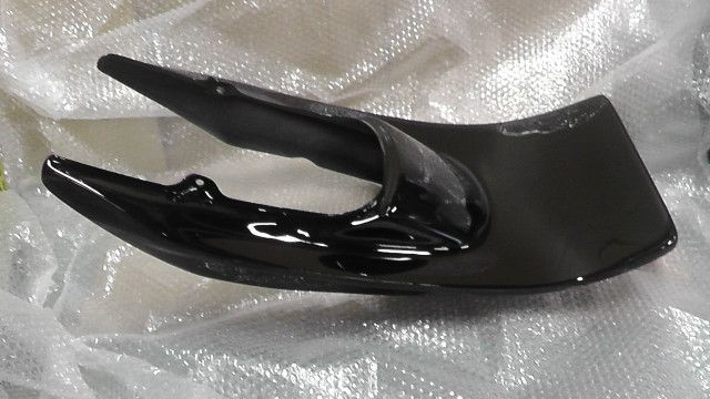 XJR 400 4 HM 0120の シートカウル 社外