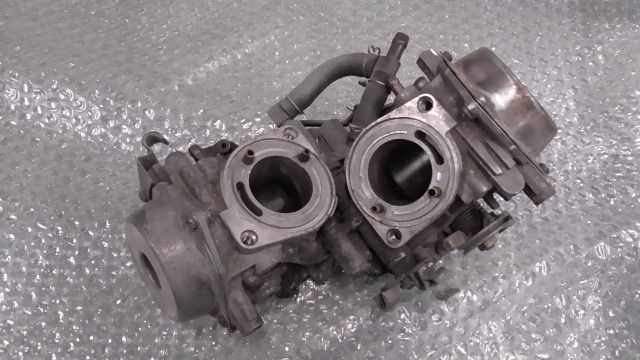 VTR 250 MC 33 1010 xxx の キャブレター