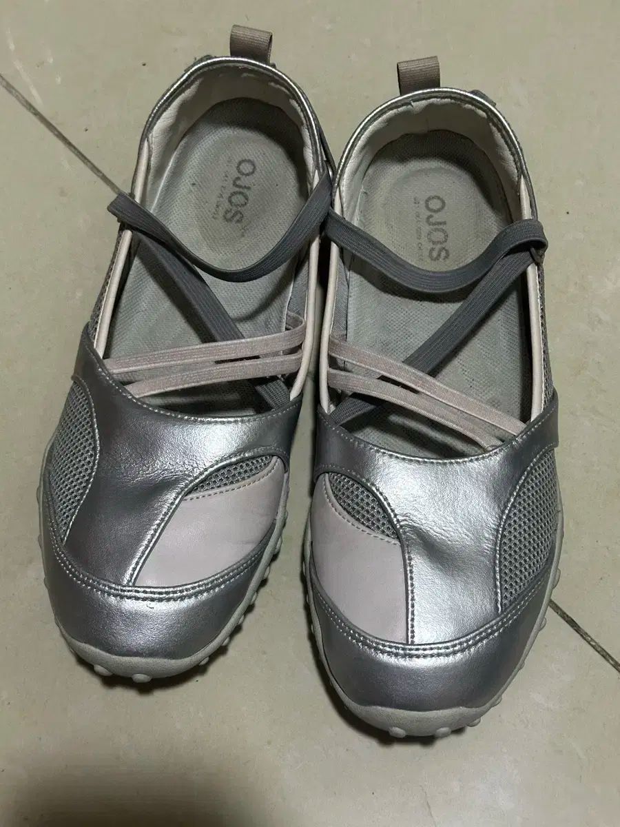 オホス OJOS トウシューズ 250