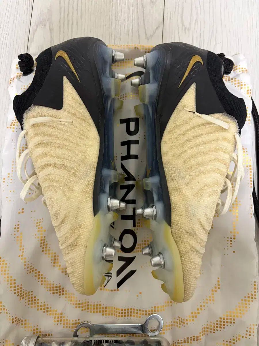 ナイキ ファントムGX 2 エリート SG 275