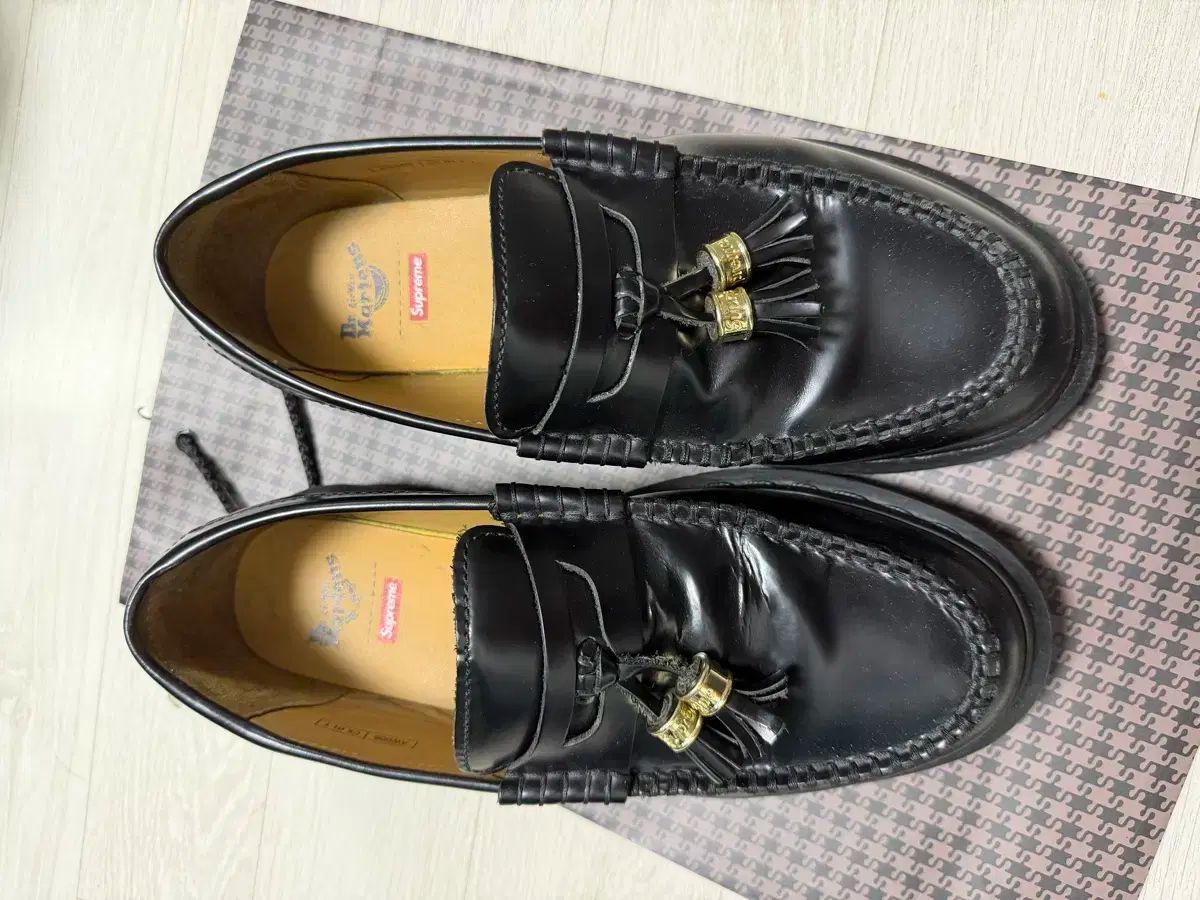 シュプリーム DR. MARTENS ドクターマーチン