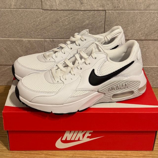 ナイキ エアマックス エクシー 24.5 cm ホワイト ブラック CD 5432-101