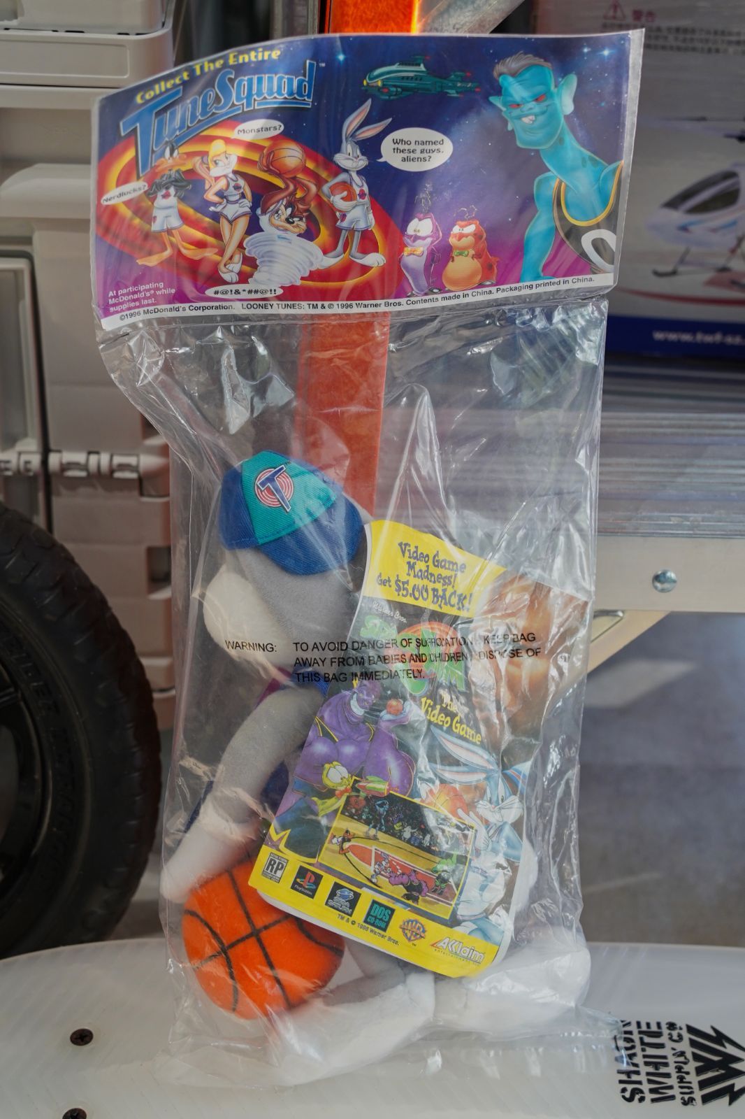 希少】スペースジャム×ルーニー・テューンズ×マクドナルド Bugs Bunny