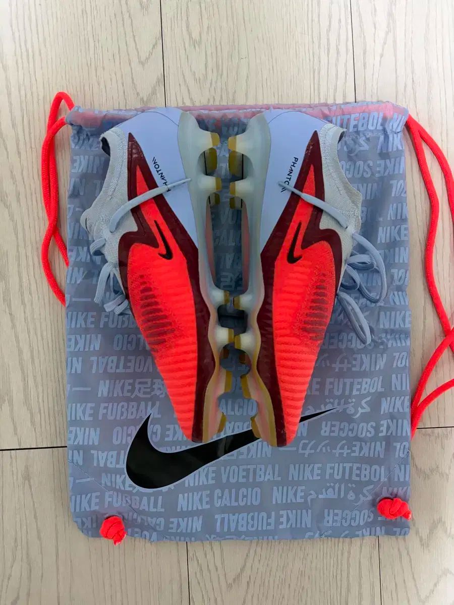 ナイキ FANTOM 6 LOW エリート FG 275