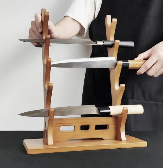 新入荷刀掛け刀置き 刀掛け台 刀立て 剣ラック 剣スタンド 居合刀木刀