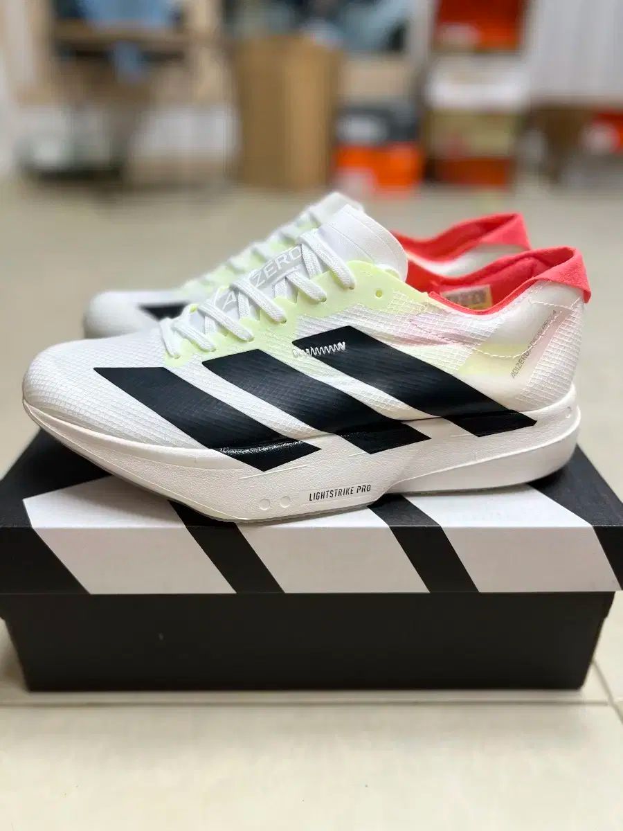 アディダス アディゼロ アディオス プロ 4 M 275mm