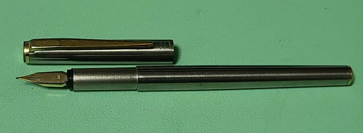 MONT BLANC モンブラン ノーブル スリム LINE 14 K 万年筆