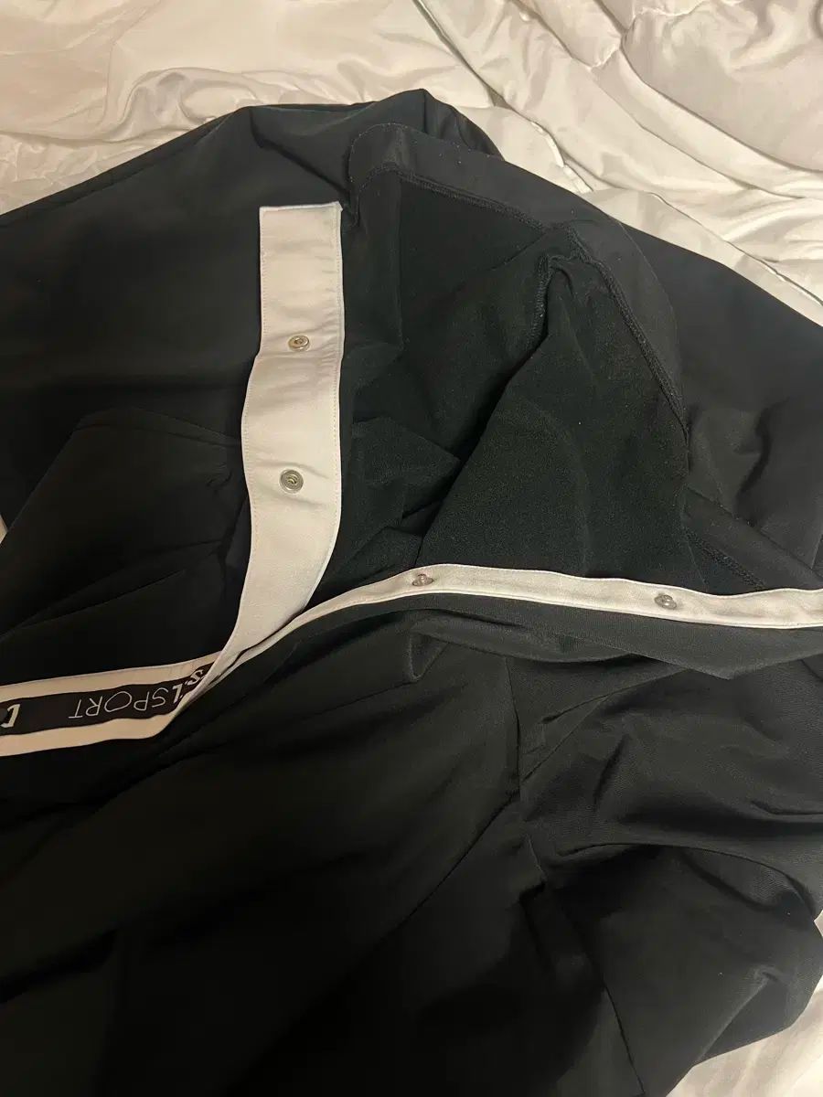 スポーツ トラックパンツ