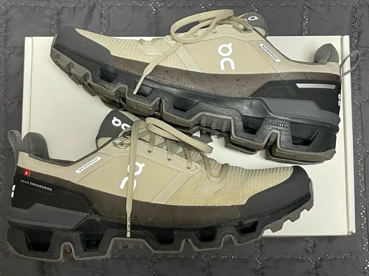 単ランニングクラウドONEウォーターProofサンドブラック 270