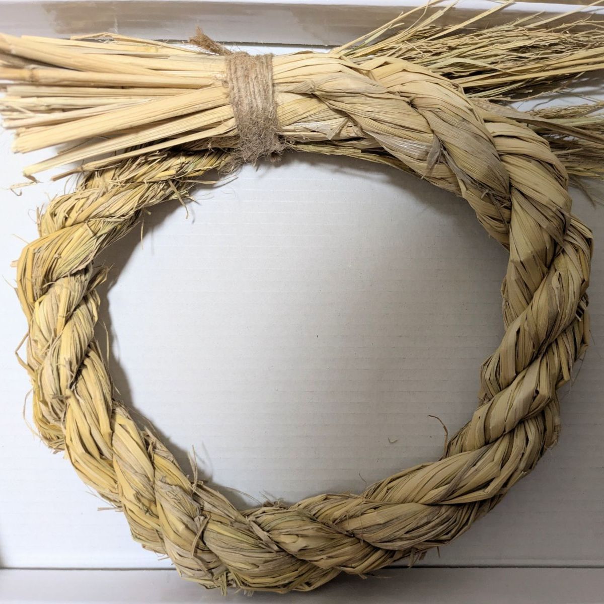 2025新米稲藁】 しめ縄、リース土台 - メルカリ