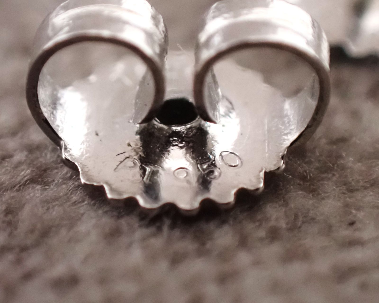 ティアドロップピアス Pt