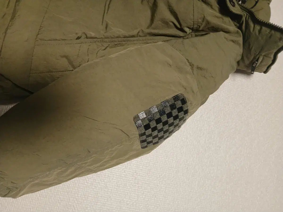 ヒロ MONSTER ダウン 120