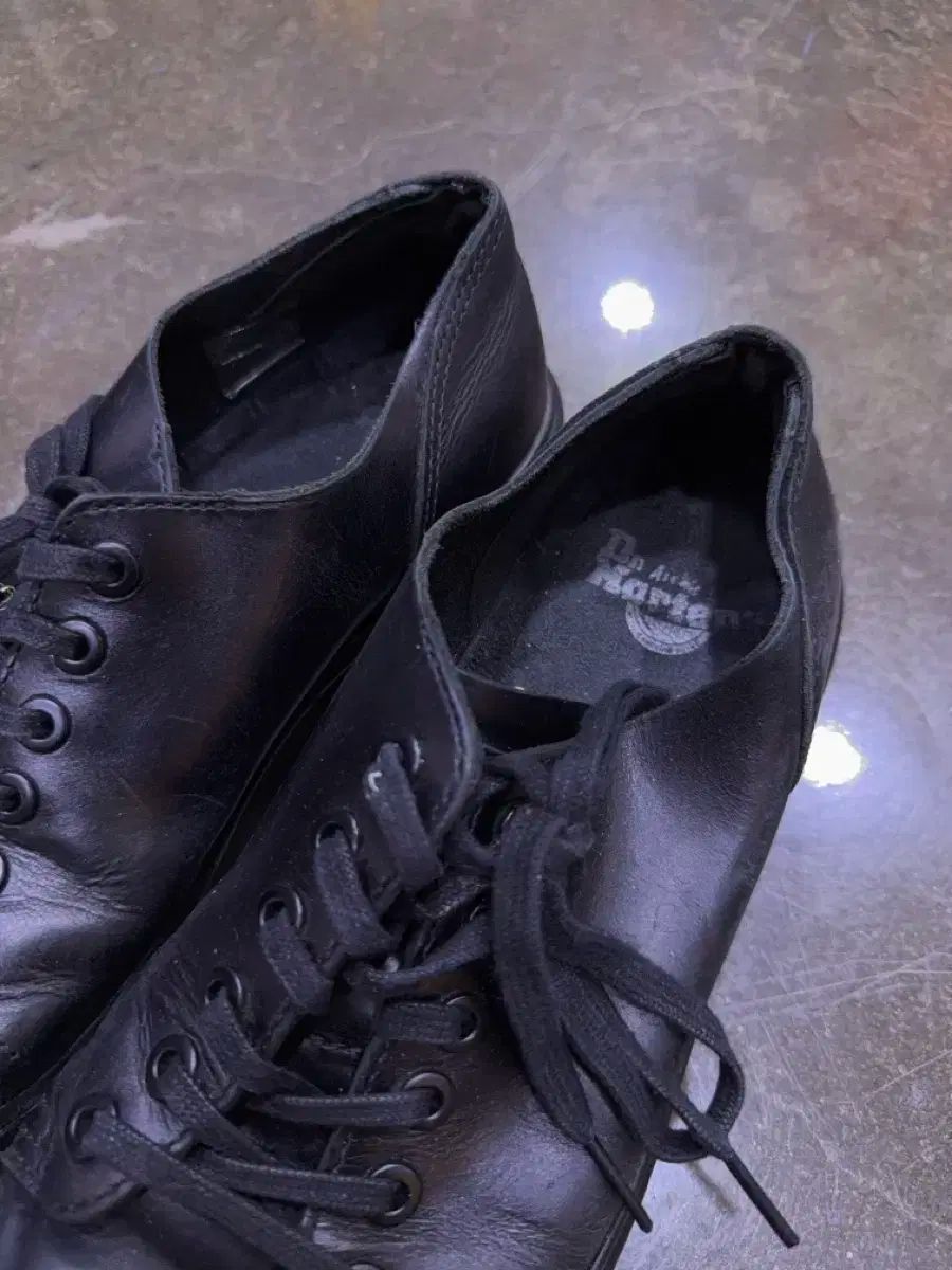 スニーカー シューズ