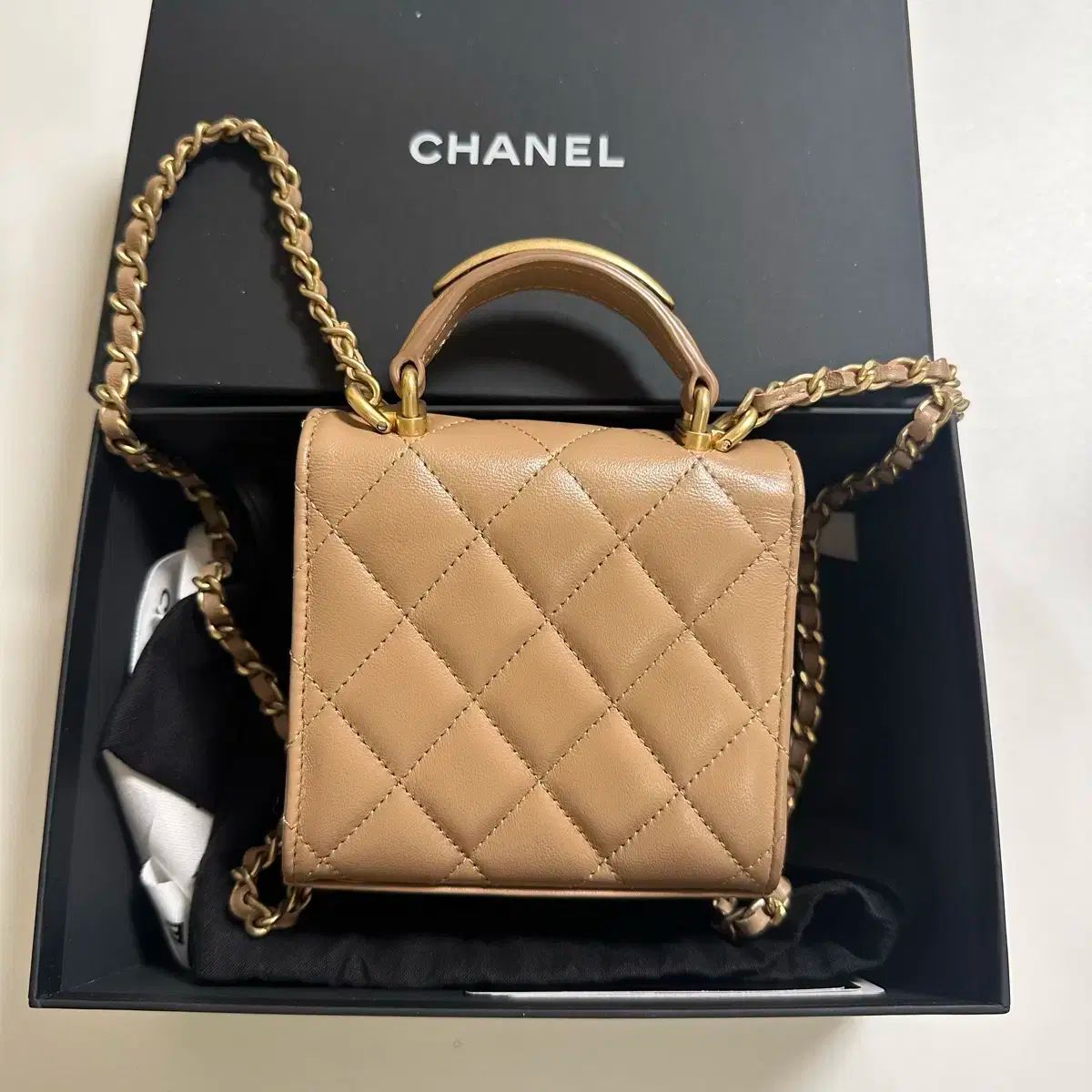 シャネル トップハンドル ヴァニティバッグ ap2682 GINKGOPHARMACY_COM