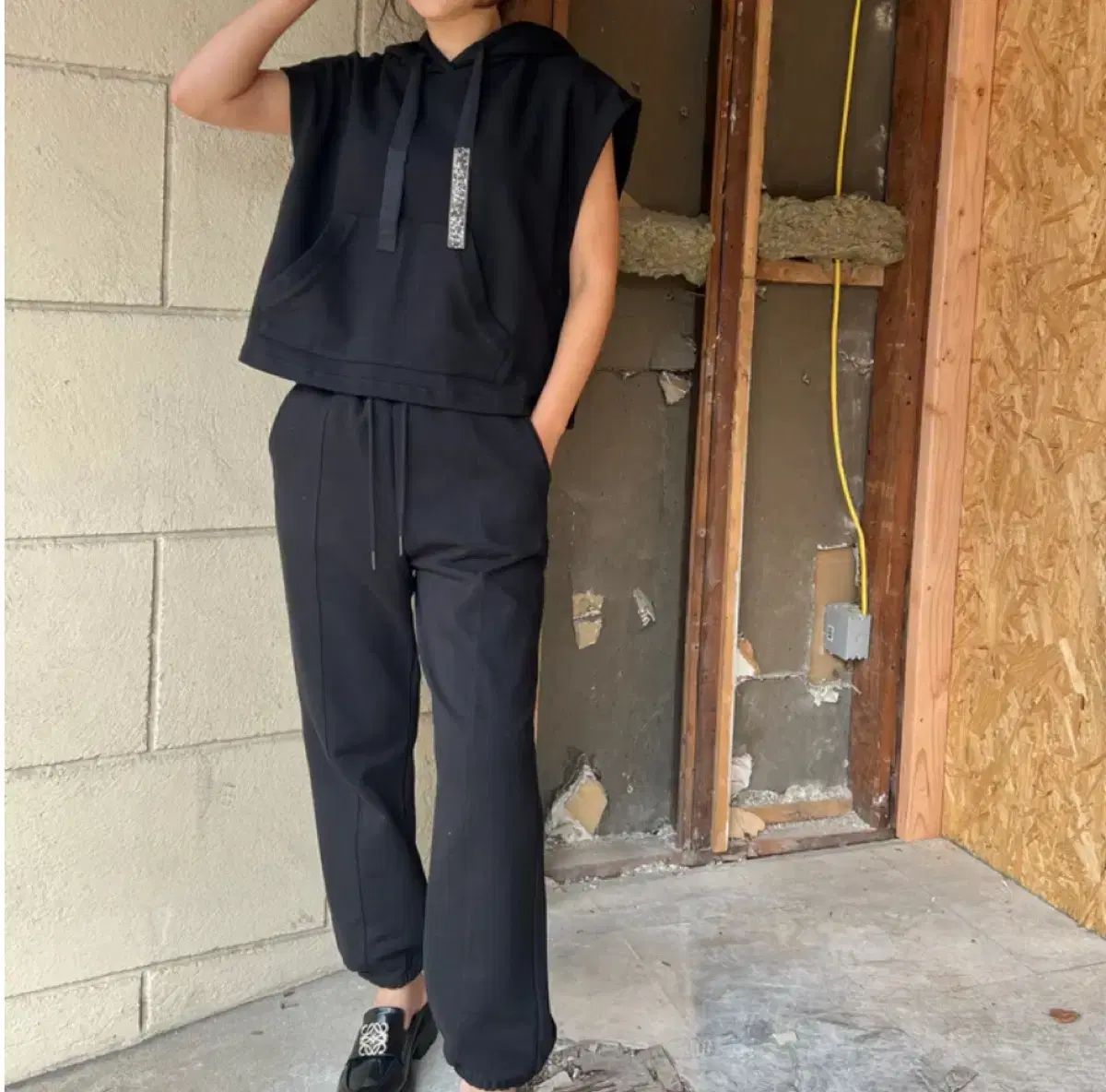 ブラック ビーズ フード トレーナー セット ably