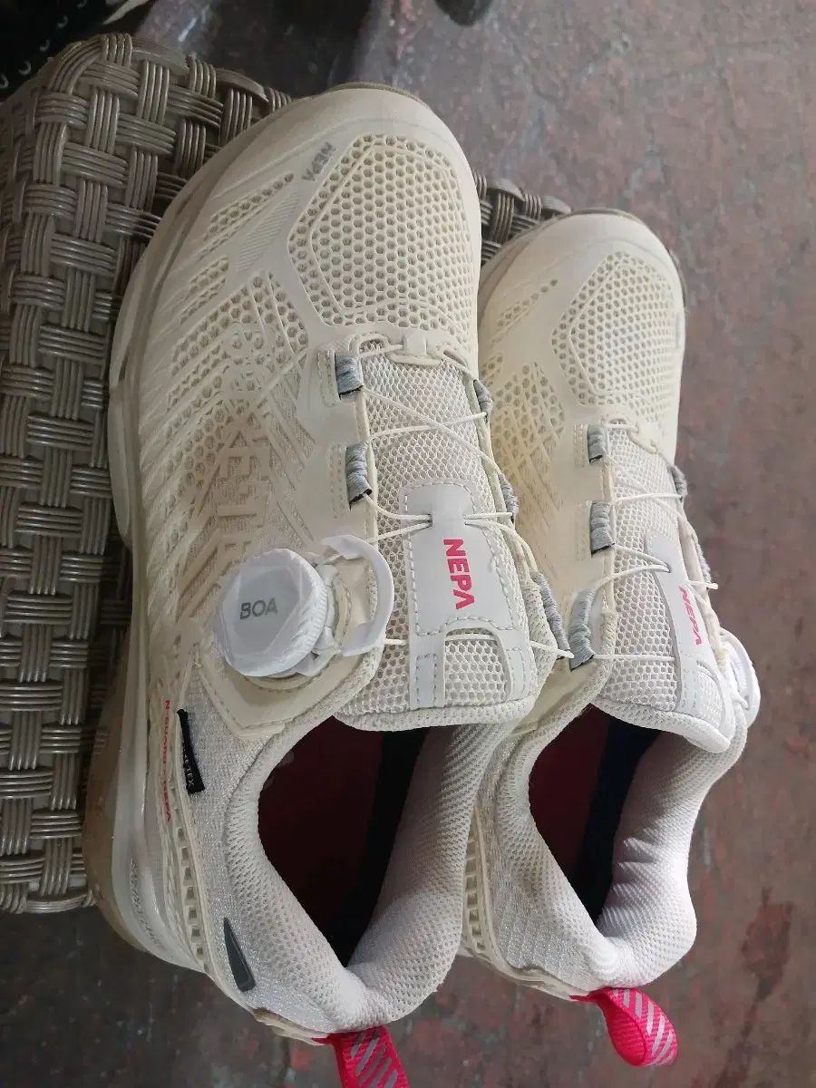  内パ GORE TEX ゴアテックス ダイアル トレッキングシューズ スニーカー 6 5 240 登山靴 トレッキングシューズ アウトドアシューズ