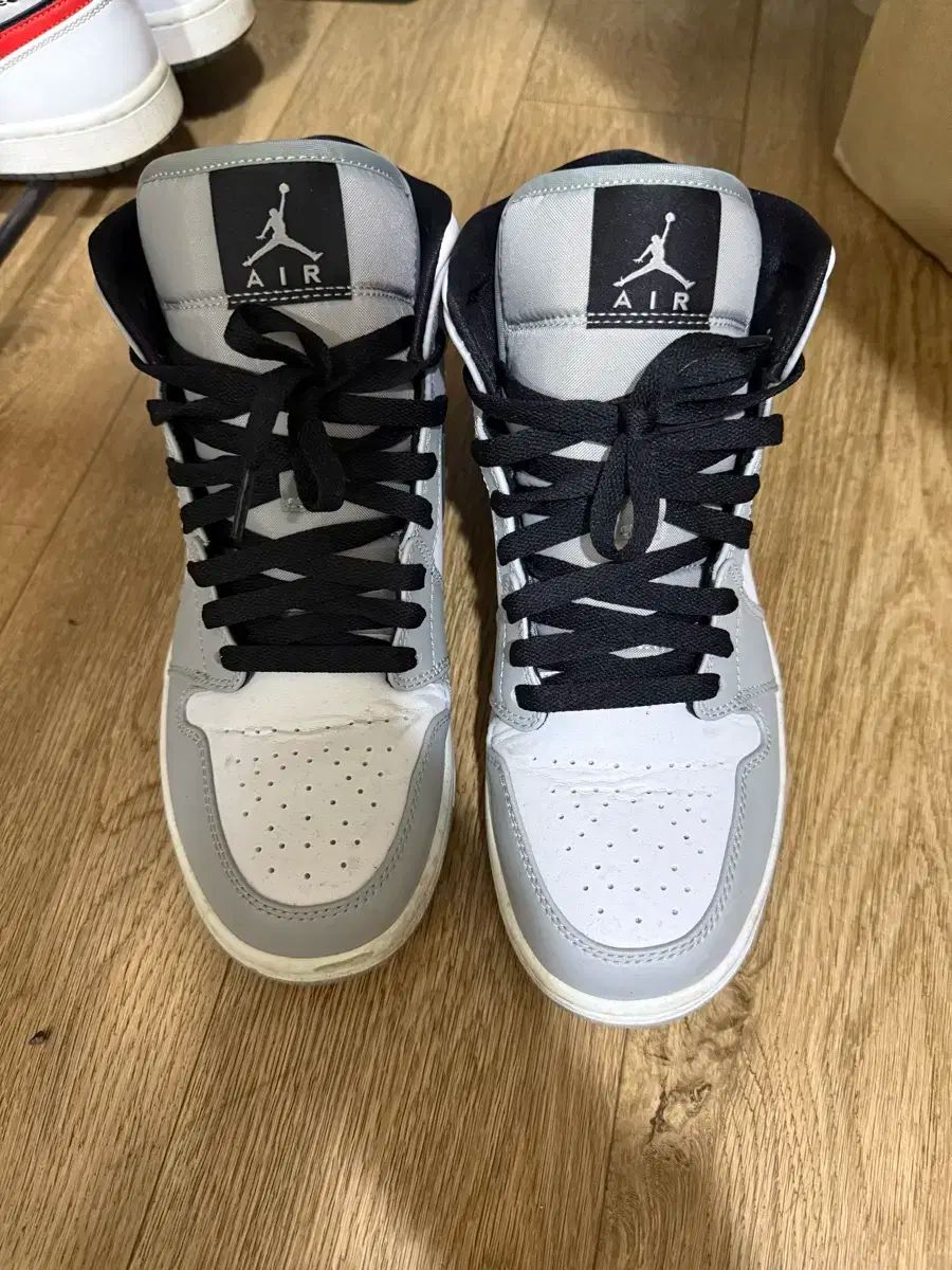 ナイキ エアジョーダン1 ハイ グレー