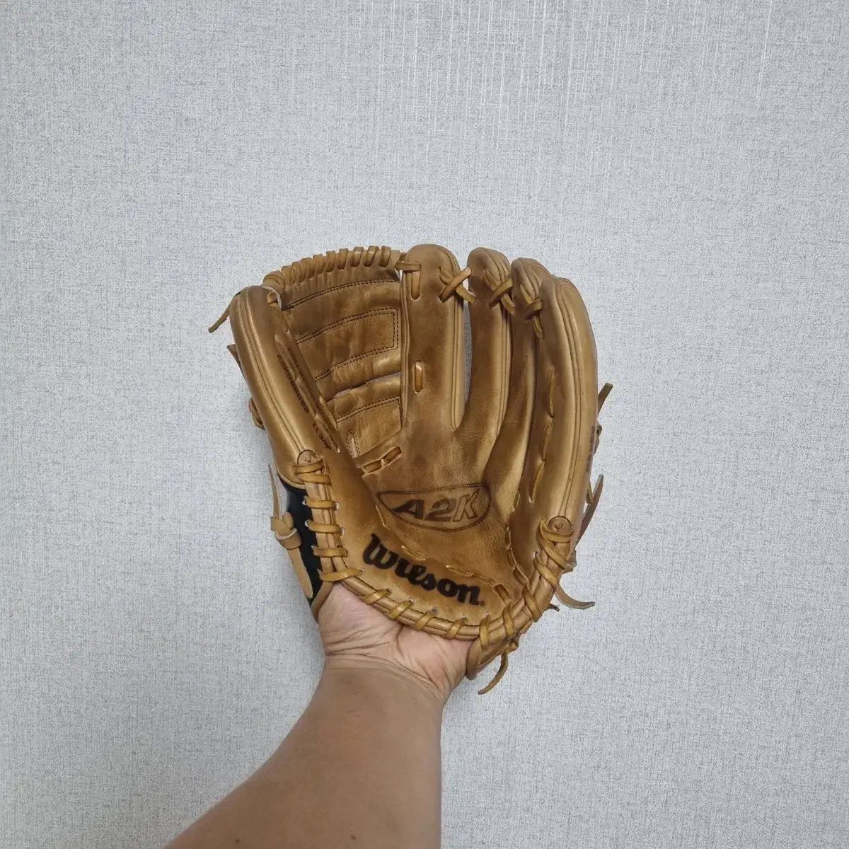 ウィルソン A2K 投手用グローブ