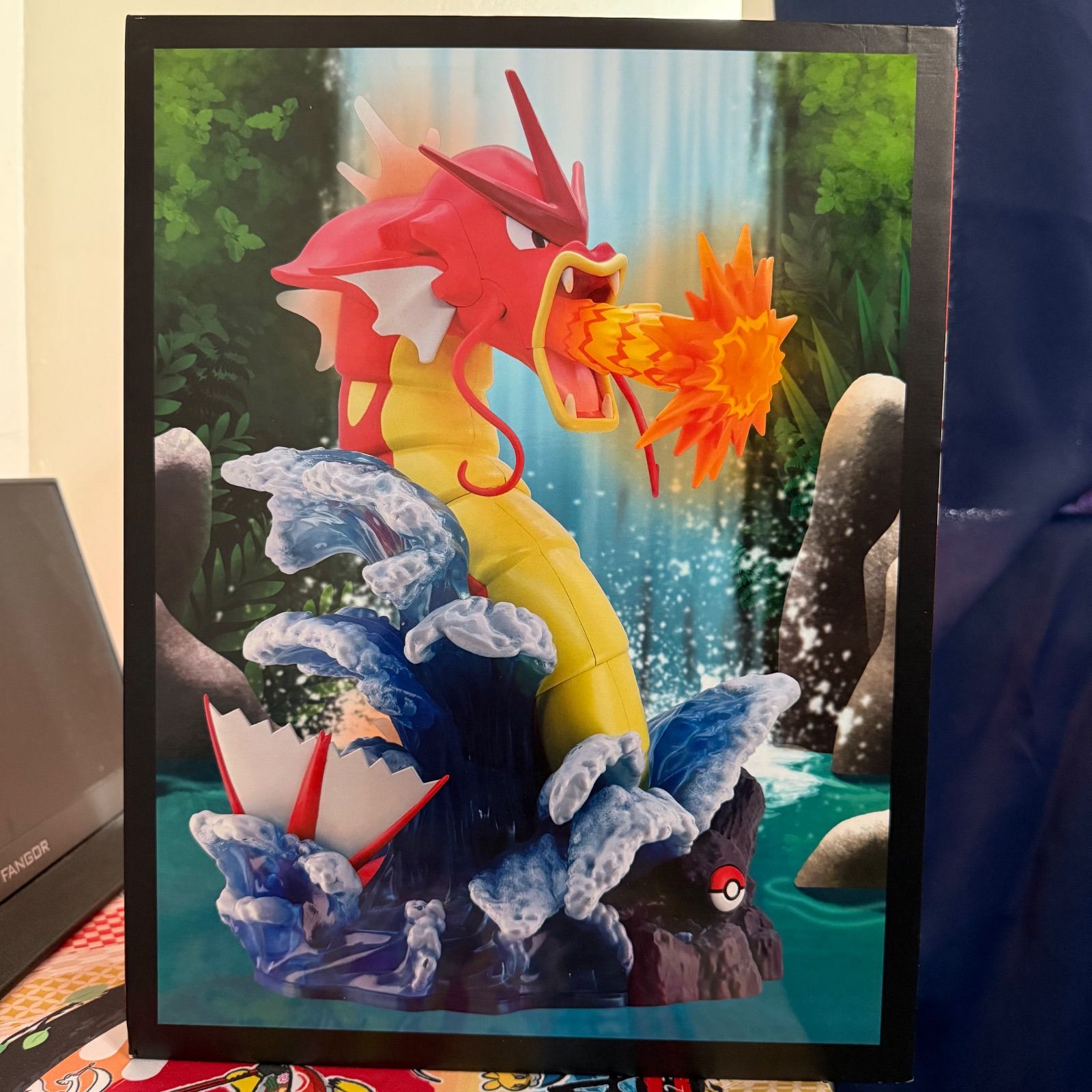 ポケモンWCS 2025 色違いギャラドス フィギュア - メルカリ