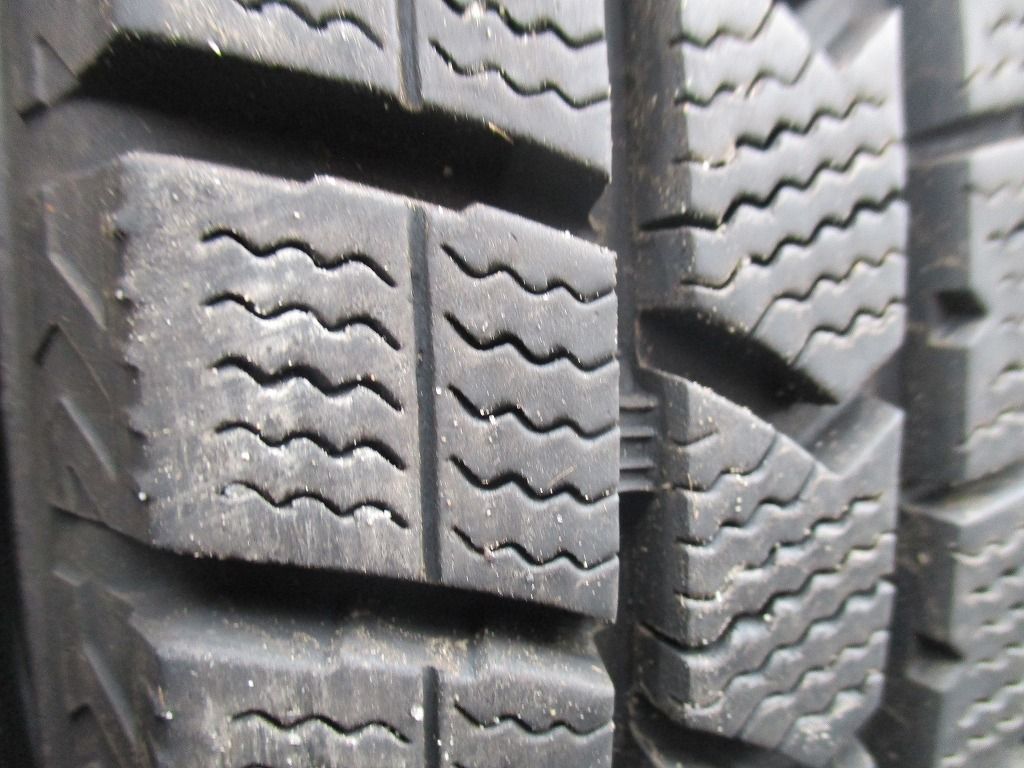 02 スタッドレス