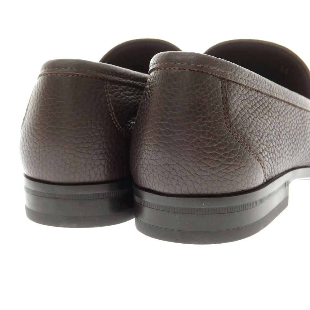 ダークブラウン