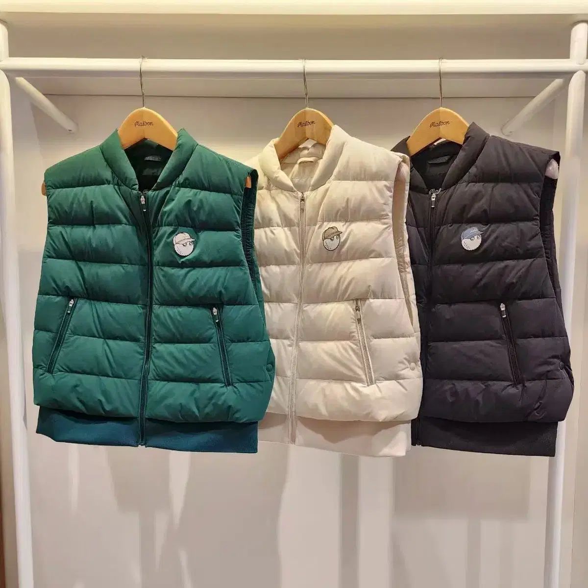 マルボンゴルフ メンズ アウター ベスト マルボンゴルフ 軽量スウィングダウンベスト (3COLOR) - メルカリ