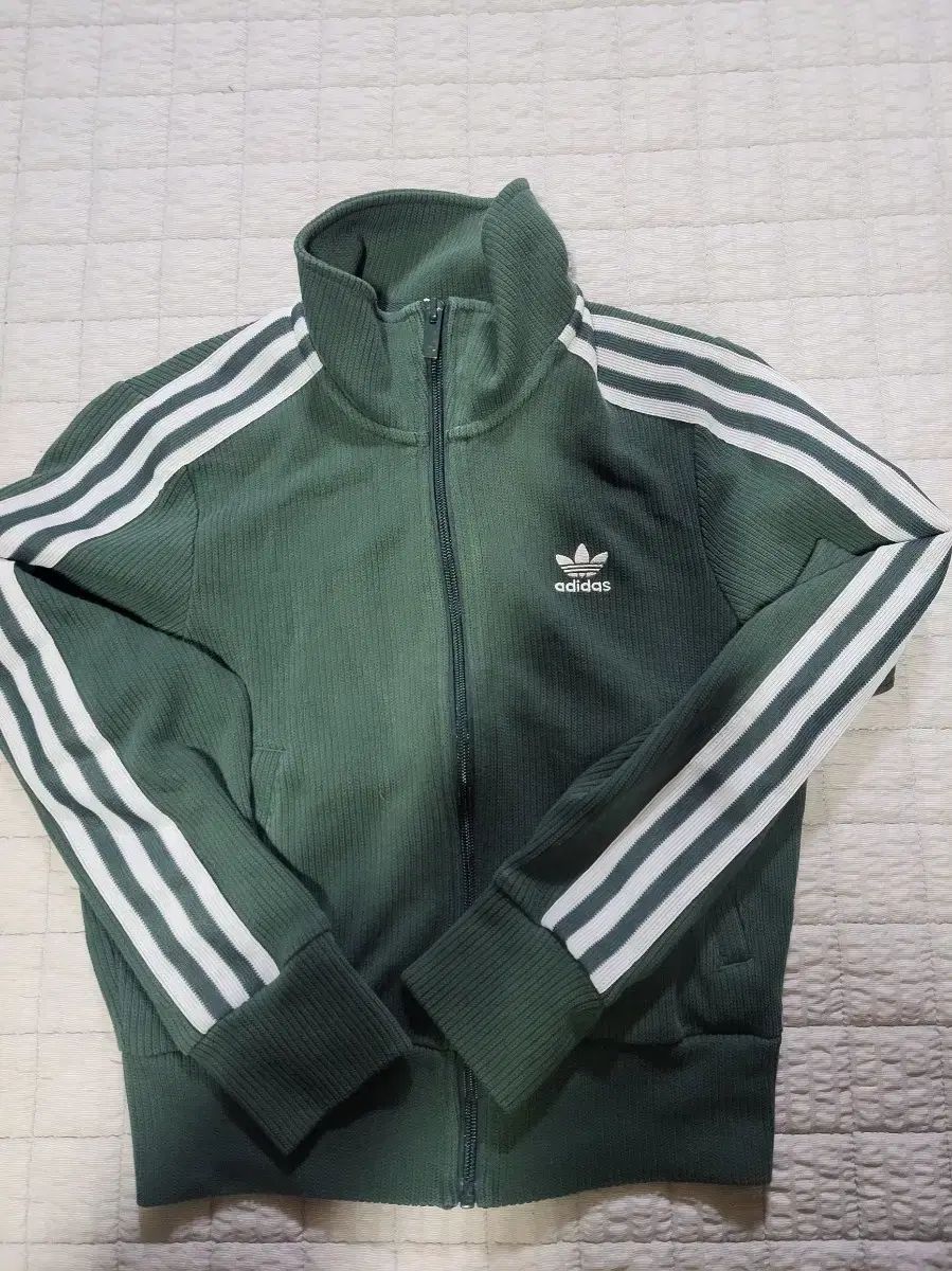 アディダス ニット トラックジャージ グリーン ジャージ xs