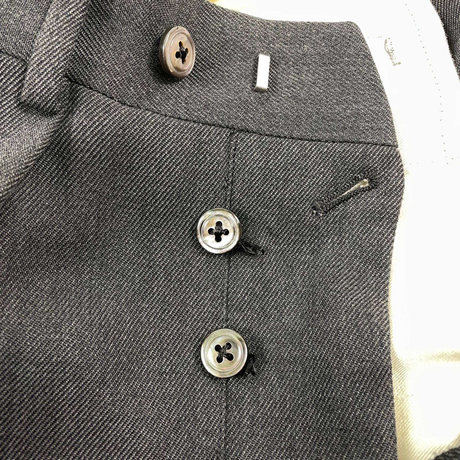 NEAT ニート ウール2タックスラックスパンツ サイズ42 グレー - メルカリ
