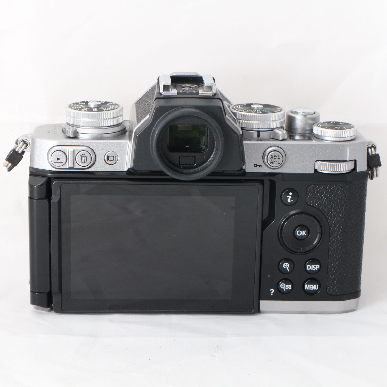 ☆美品・ショット数2858☆ Nikon ミラーレス一眼カメラ Z fc ボディ 