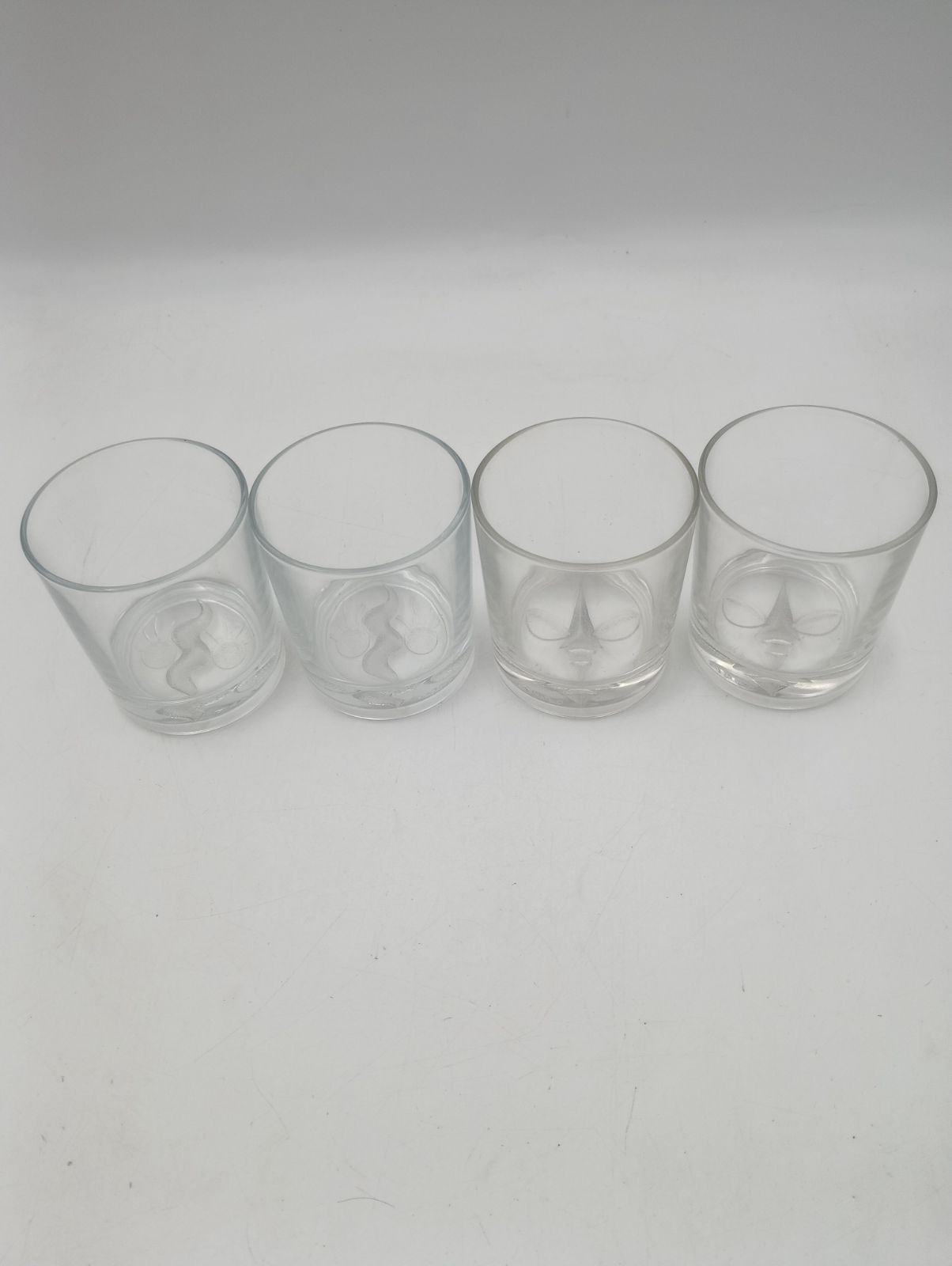 K-1666 岡本太郎 顔のグラス 太陽の塔 ロックグラス 昭和レトロ 初代2個 2代目2個 計4個