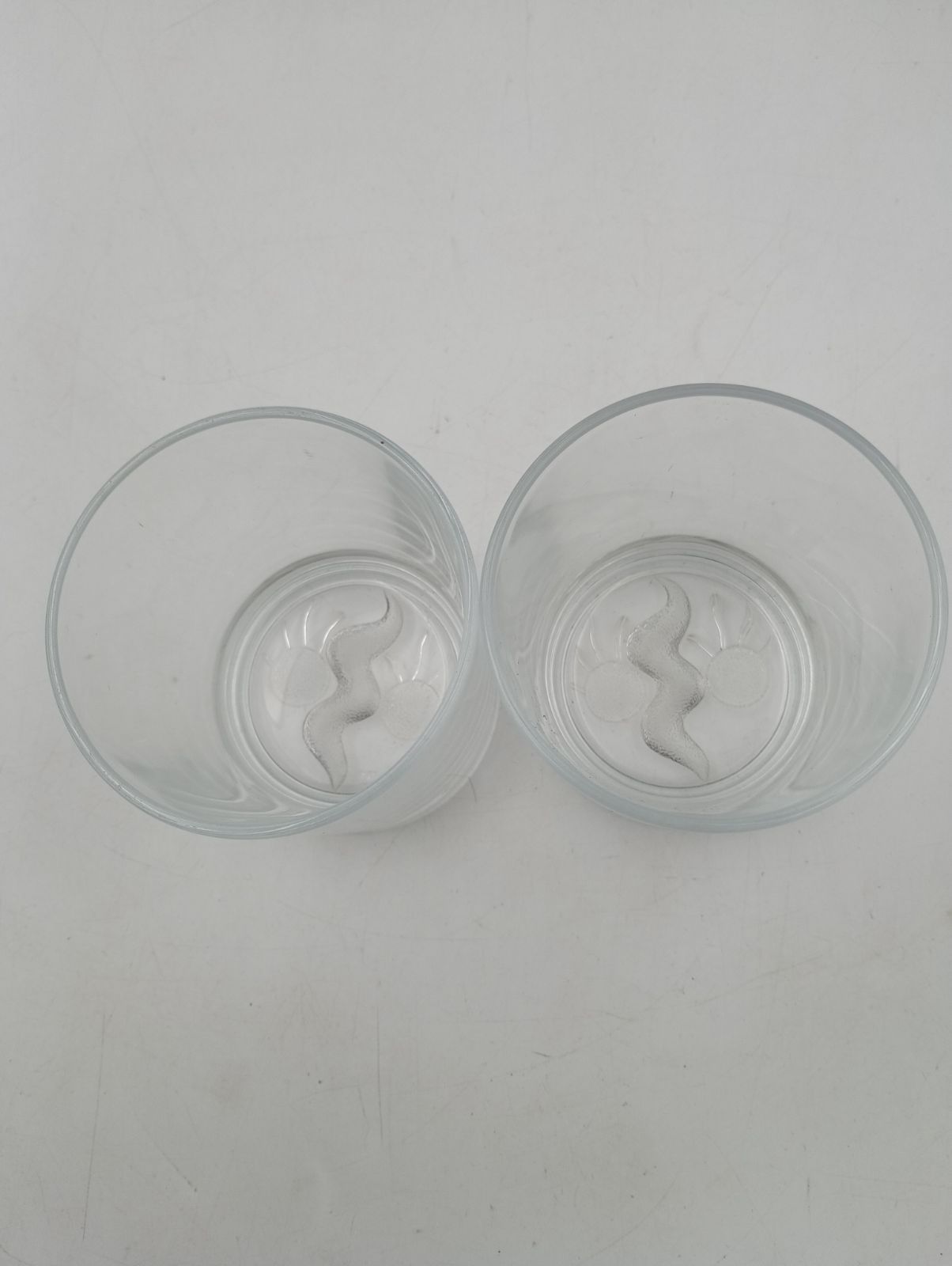 K-1666 岡本太郎 顔のグラス 太陽の塔 ロックグラス 昭和レトロ 初代2個 2代目2個 計4個