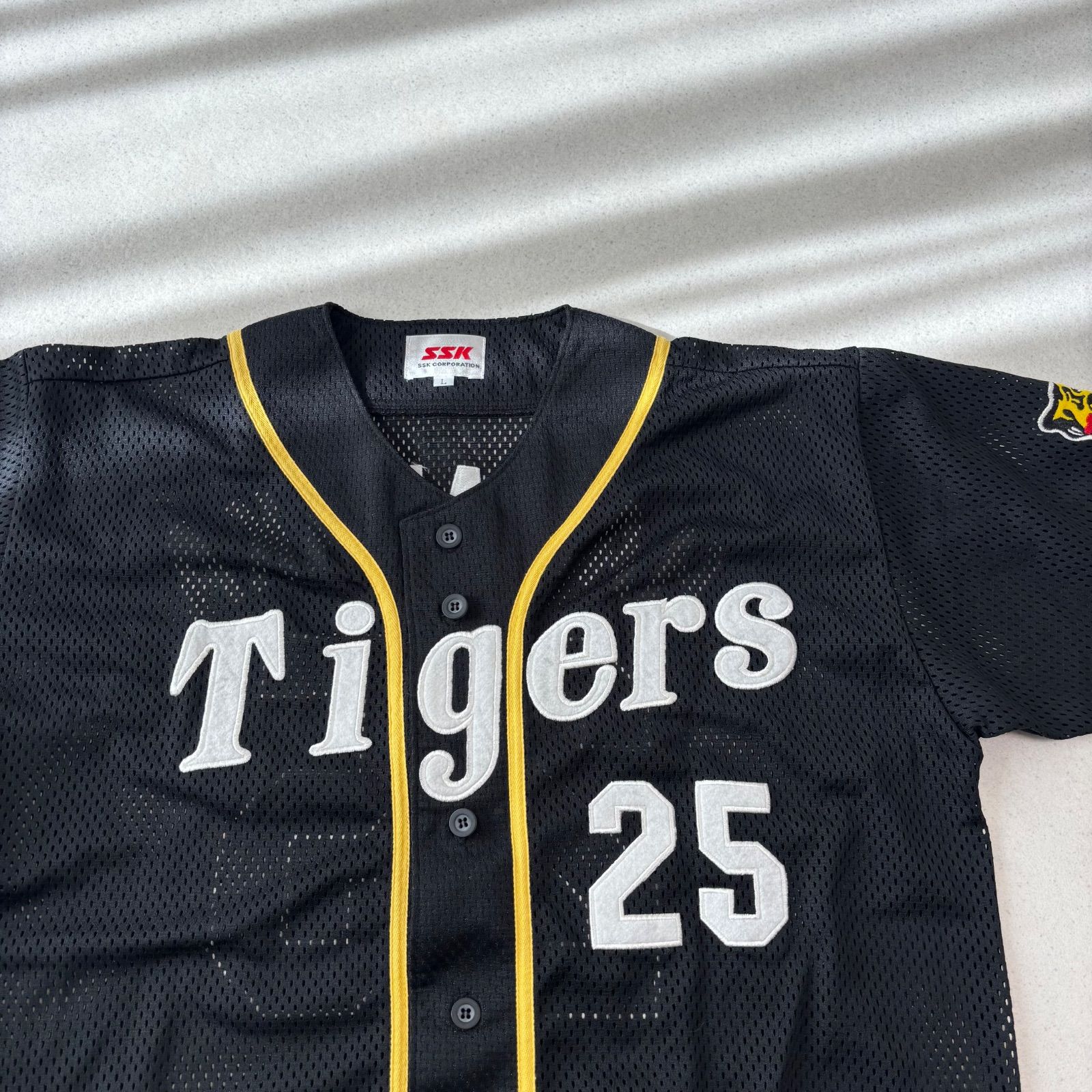 サ*ー様 【美品/刺繍】阪神タイガース 才木選手 旧ビジターユニフォーム Lサイ yellowuni_35saiki-2025