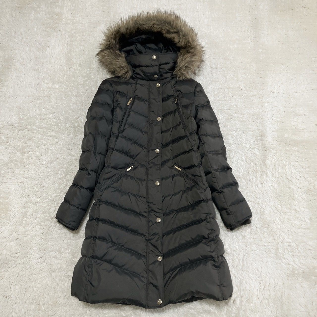【美品】マイケルコースレディースダウンコートファー付ゴールドファスナーロゴ 極美品！MICHAEL KORS マイケルコース ダウンコート ファー付き