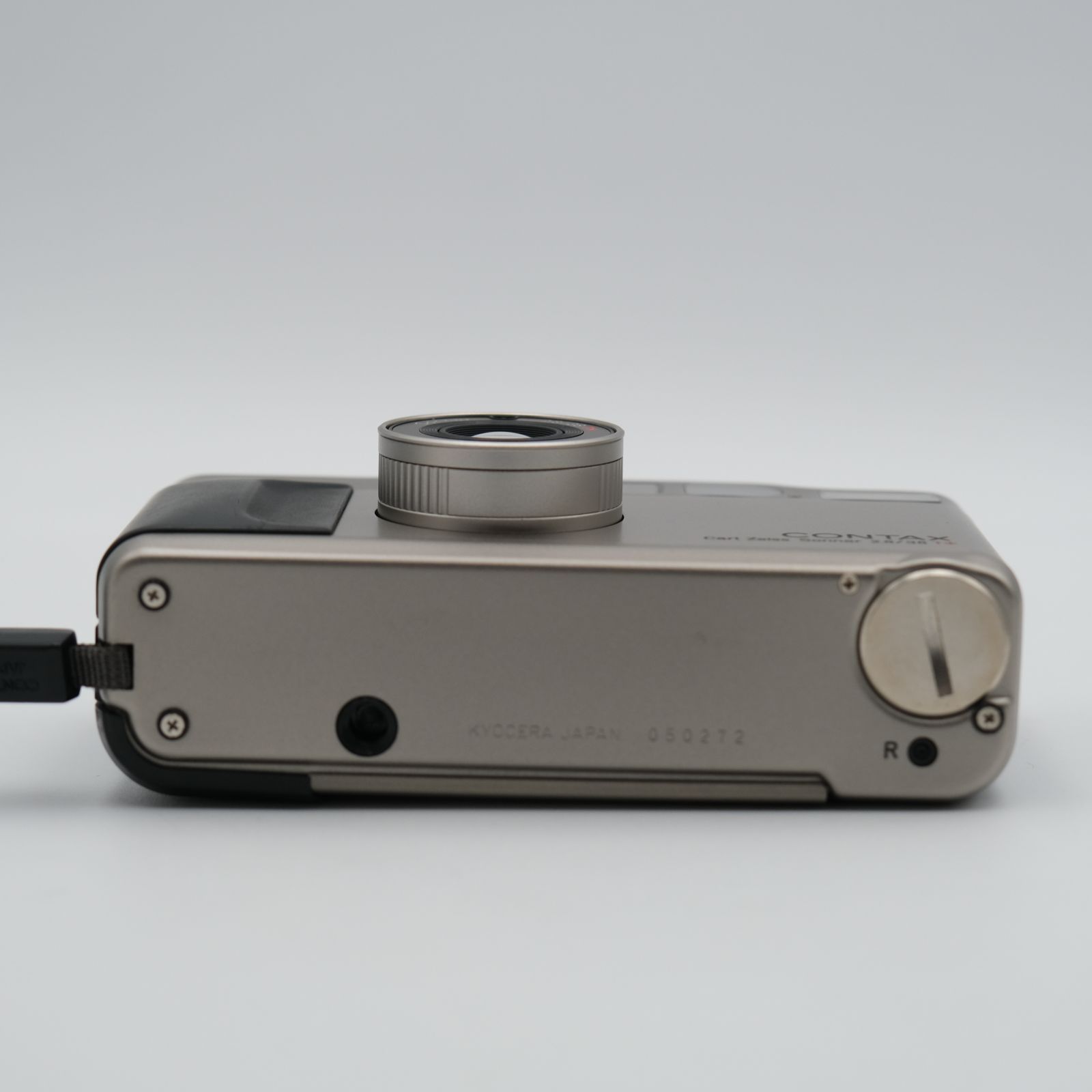 チタンシルバー