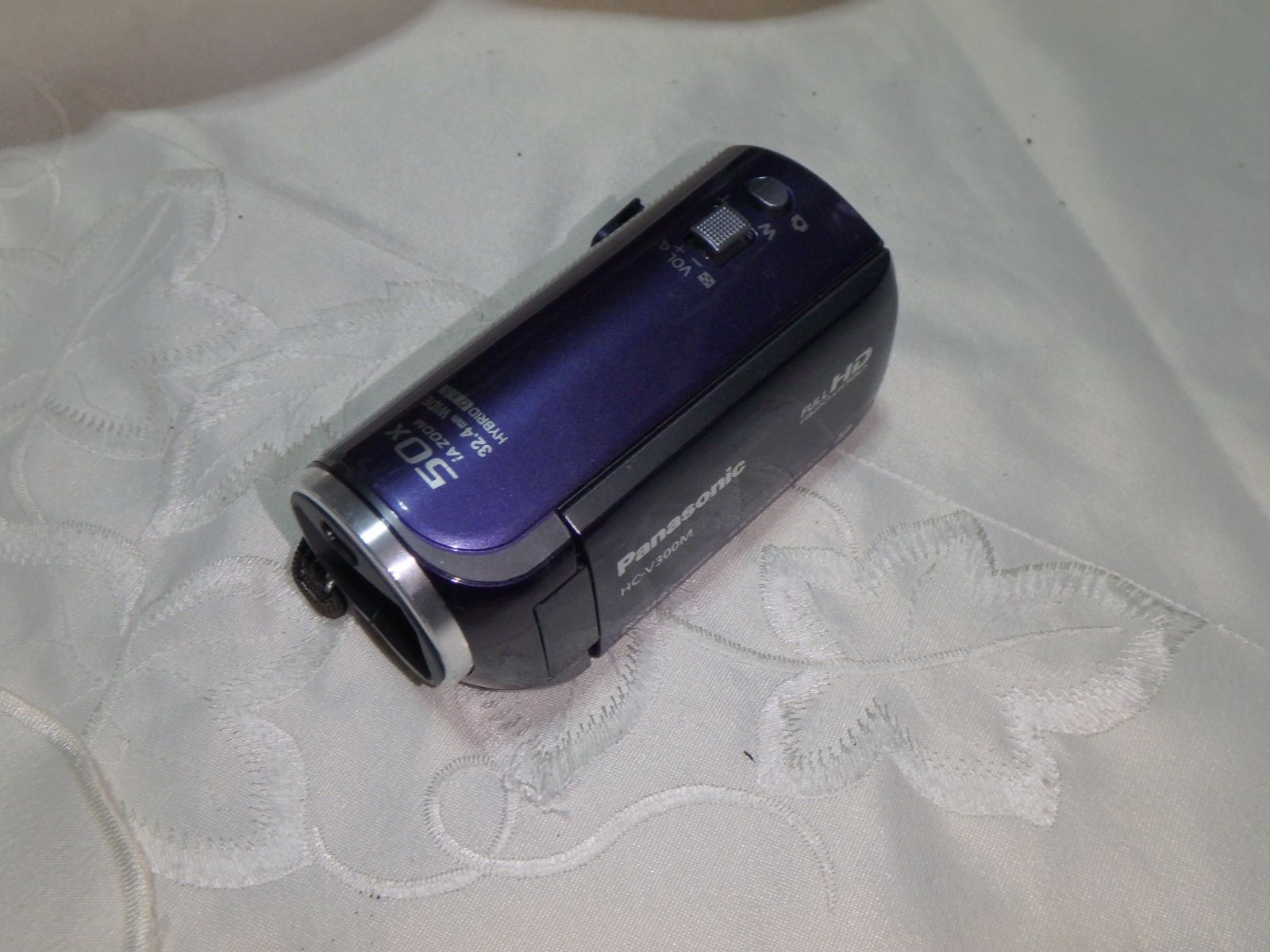 Panasonic ハイビジョンカメラ HC-V300M 動作品 - メルカリ