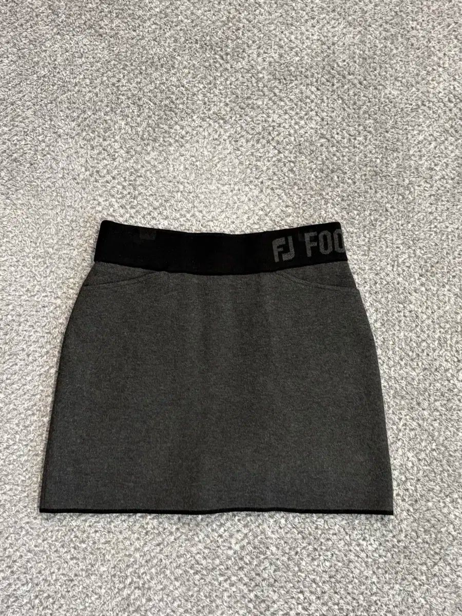 フットジョイ ゴルフ ニット スカート グレー