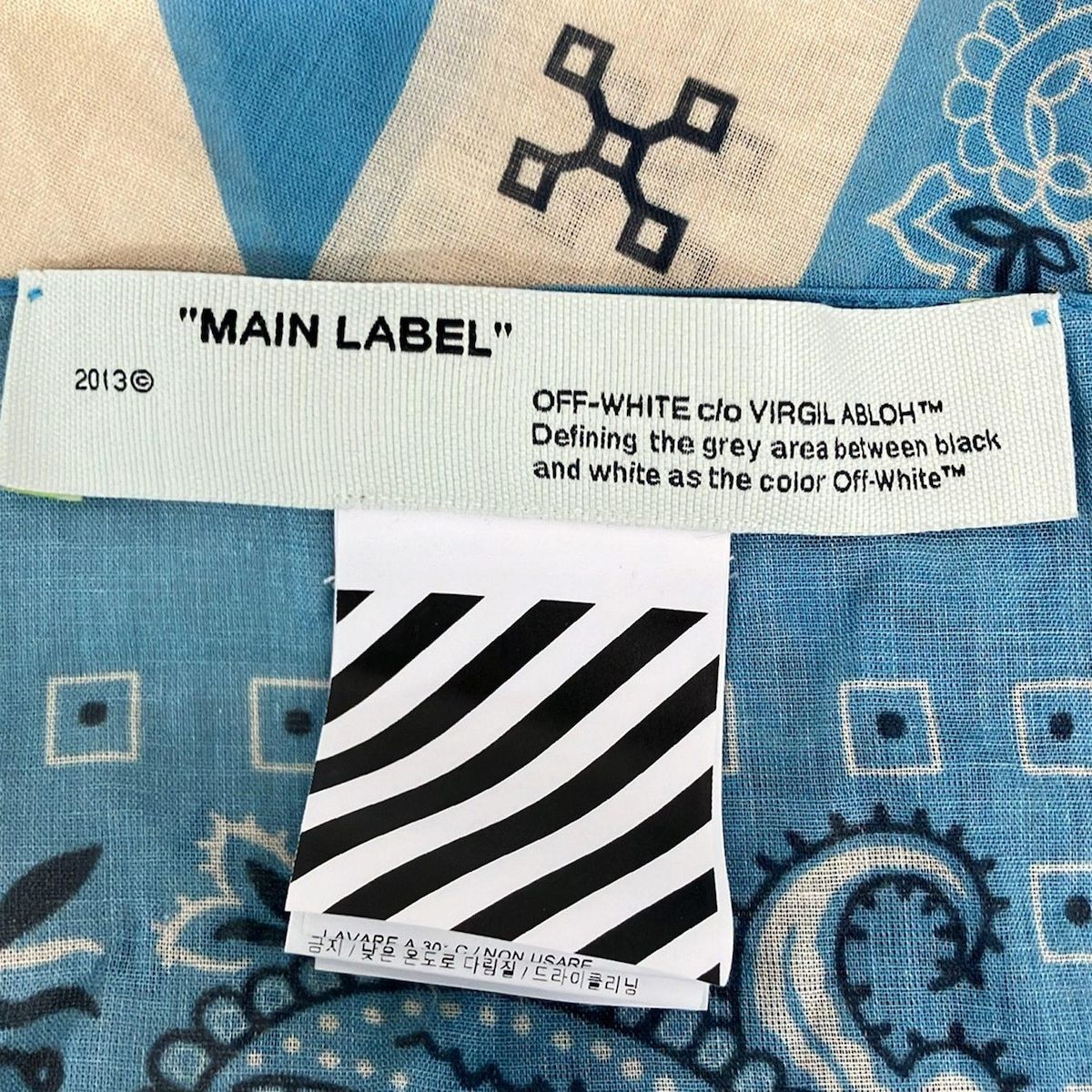 Off-White(オフホワイト) ストール(ショール)美品 - ブルー×黒×白