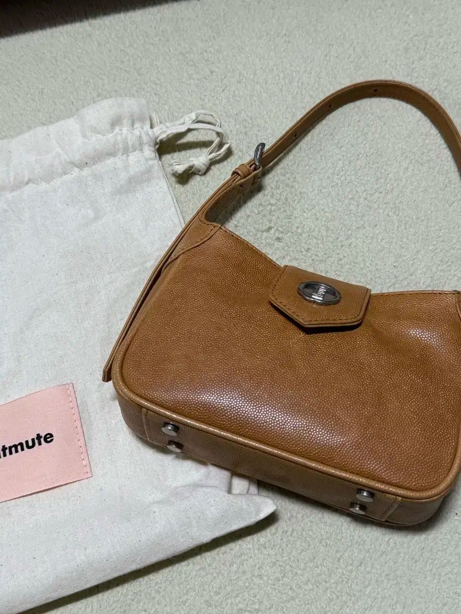 ミニミュート バトン マイクロ キャビア キャメル