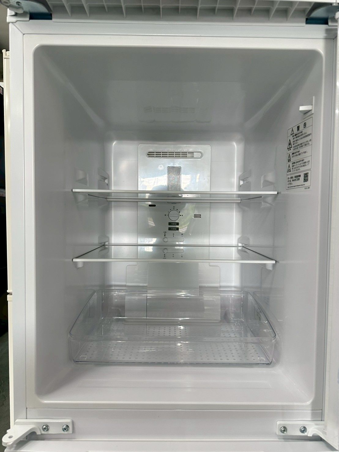 大阪送料無料★3か月保障付き★冷蔵庫★2021年★SJ-D15G-W★R-64 大阪送料無料☆3か月保障付き☆冷蔵庫☆シャープ☆2ドア☆2021年☆SJ