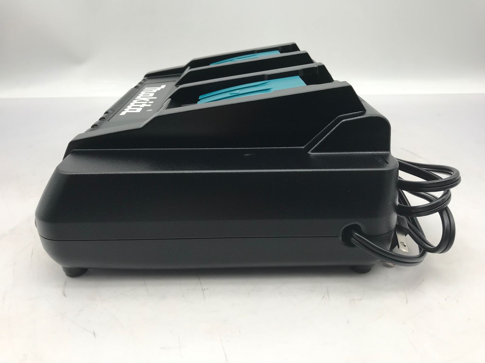 リチウムイオンバッテリ用2口急速充電器