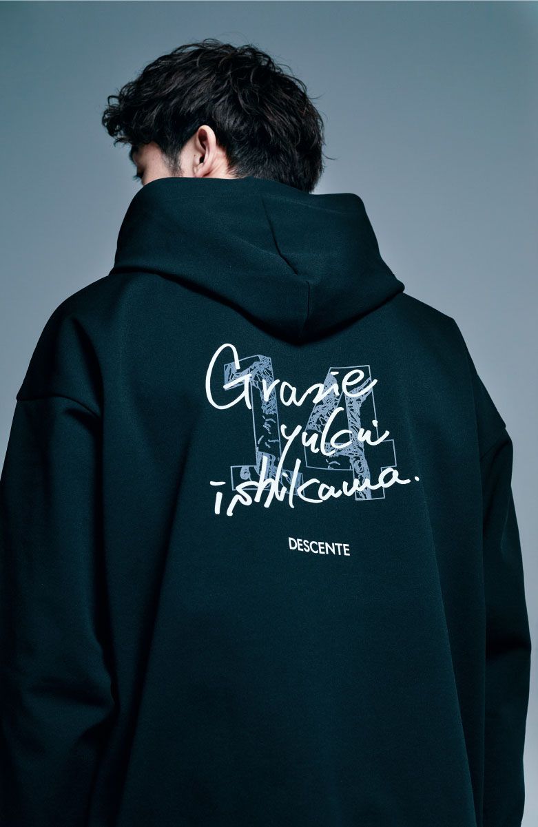 美品☆タグ付き デサント 石川祐希選手 オリジナルスウエット 売れ筋