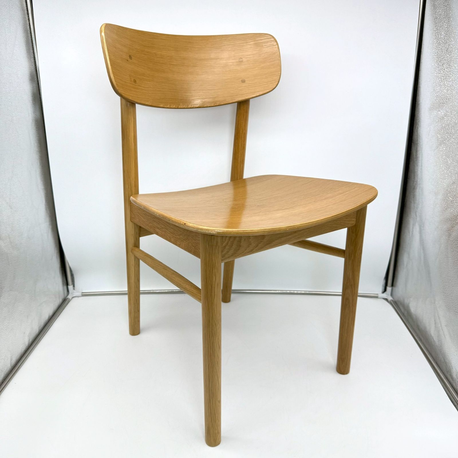 ①無印良品 ラウンドチェア・オーク材 MUJI 木材ダイニングチェア