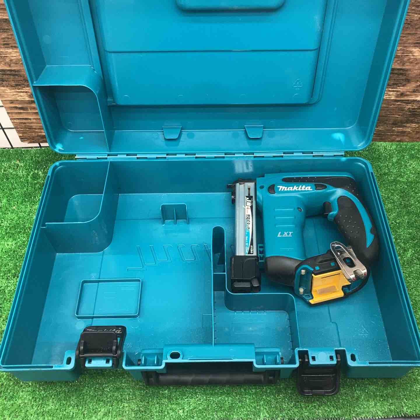 マキタ makita コードレスタッカ