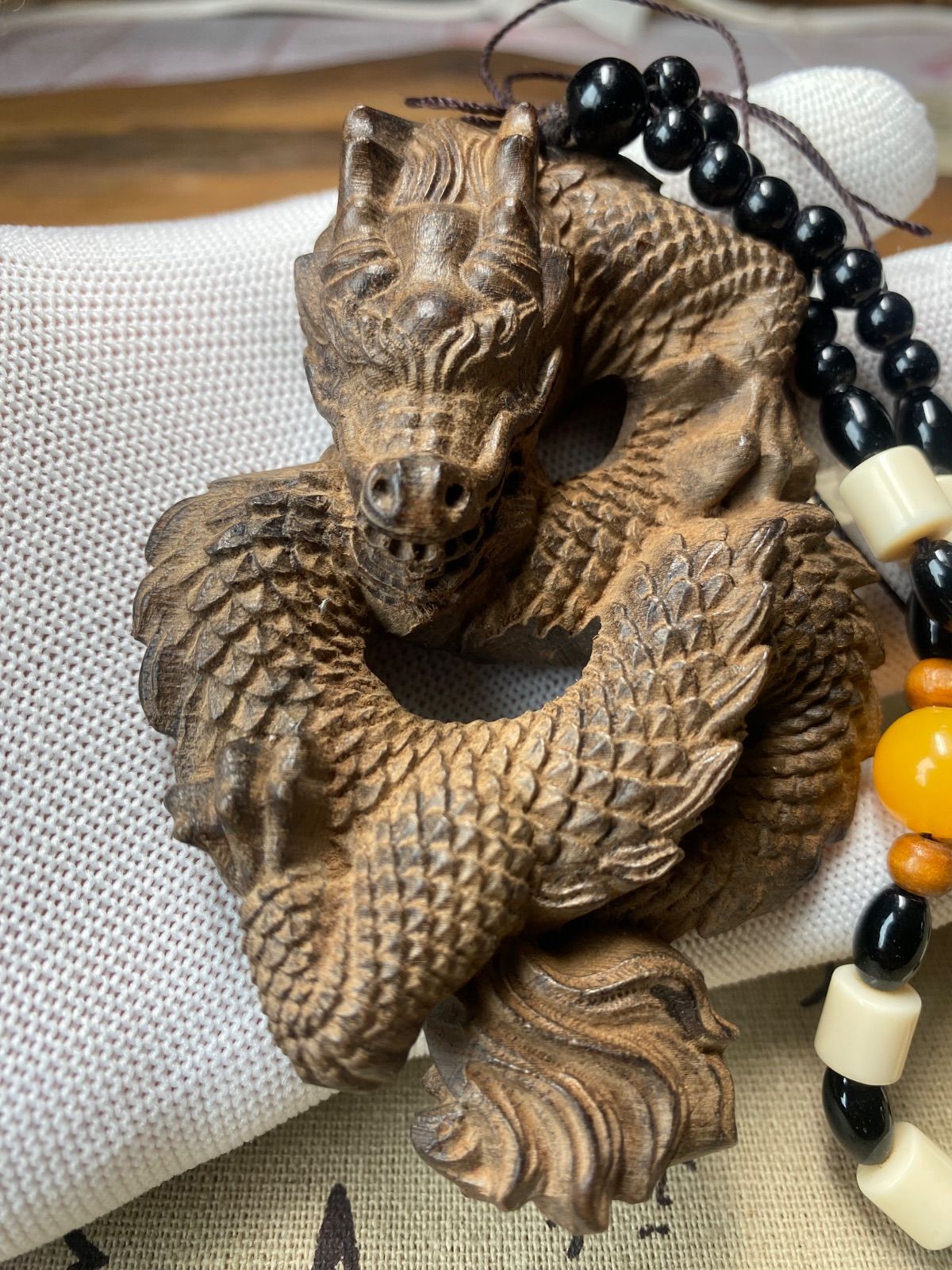仏教美術 龍 高級木材 細密木彫 一刀彫 リアル繊細彫刻（龍/竜/辰 