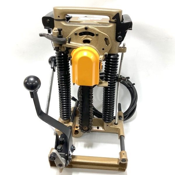 マキタ makita チェーンノミ 7104 単相100 V 木工機械 電動工具 ≡DT 6793