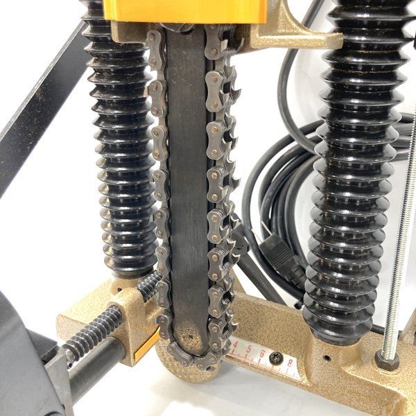 マキタ makita チェーンノミ 7104 単相100V 木工機械 電動工具 ≡DT6793