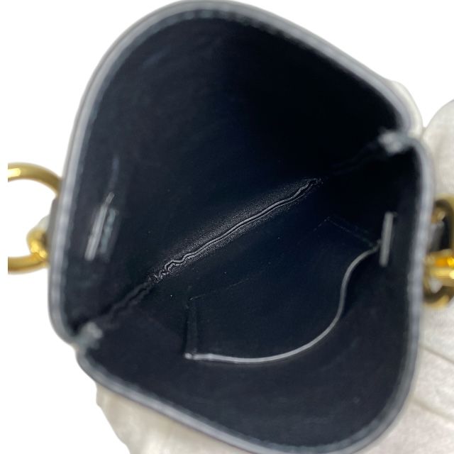 ショルダーバッグ