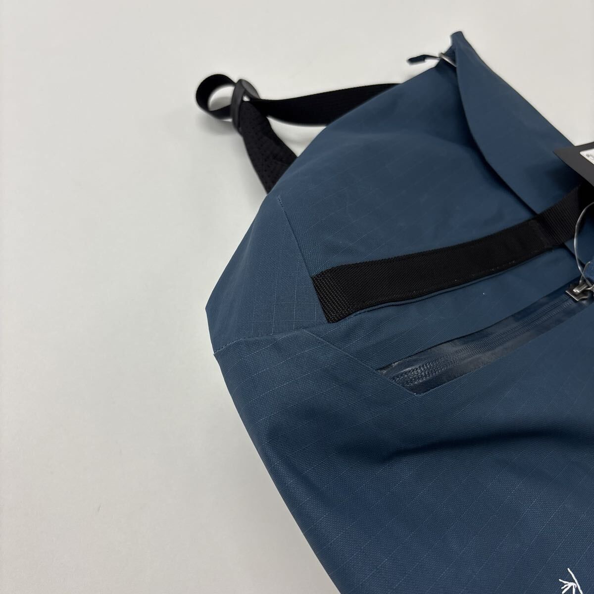 アークテリクス グランヴィル ショルダーバック nightscape 新品 アークテリクス グランヴィル ショルダーバック nightscape